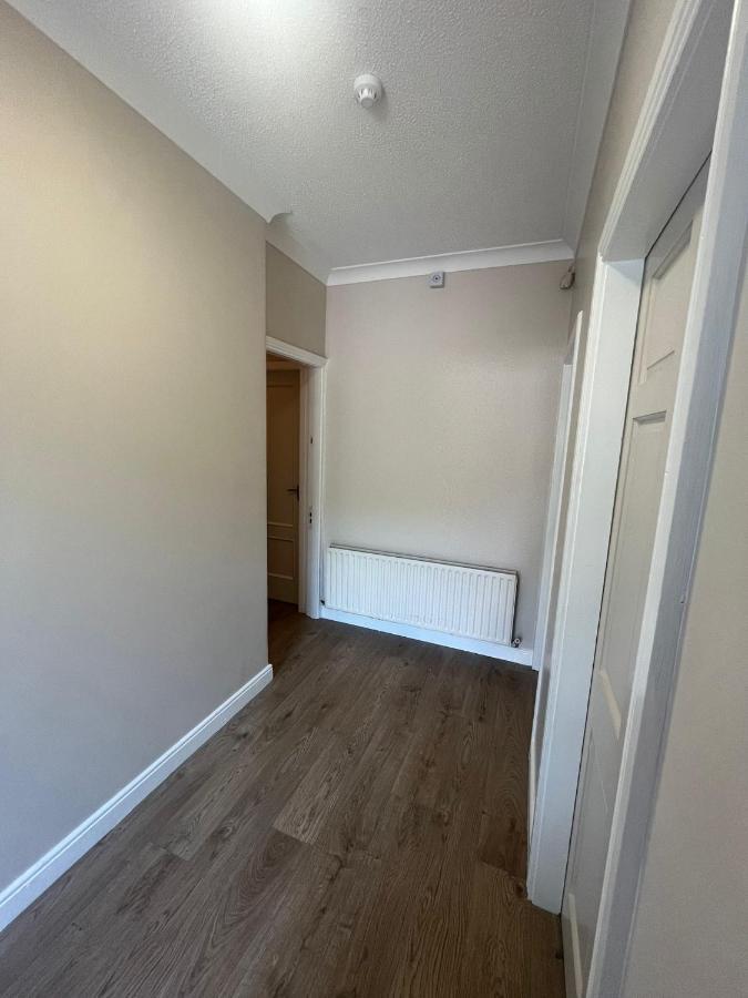 Yeats Lodge Self Catering Apartment And Bar Galway Eksteriør billede