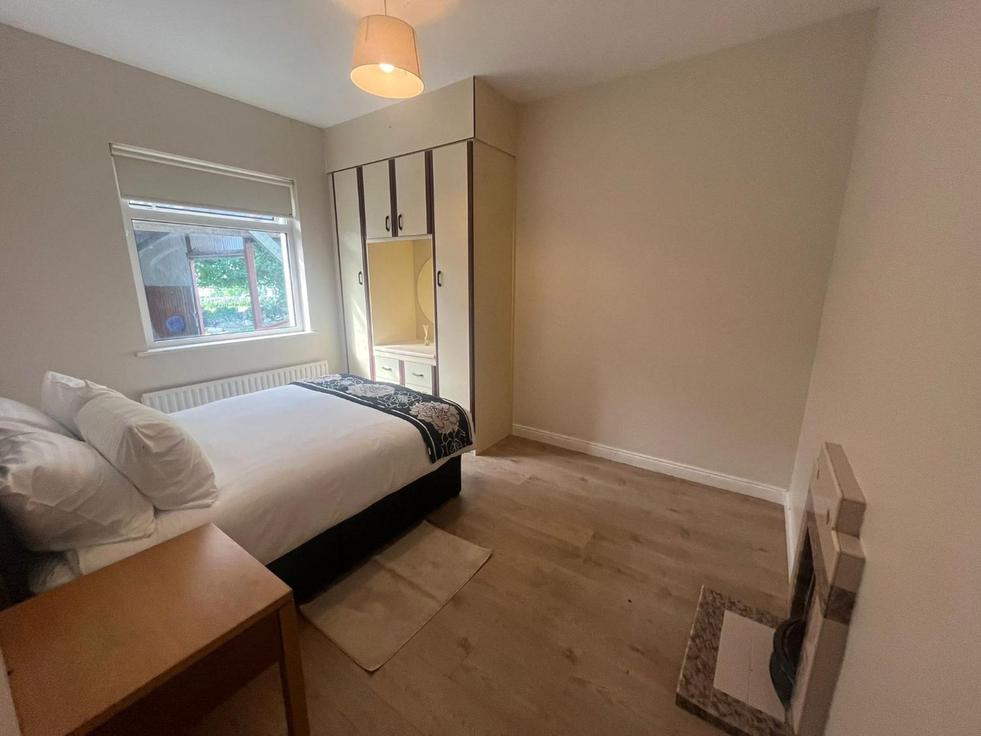 Yeats Lodge Self Catering Apartment And Bar Galway Eksteriør billede