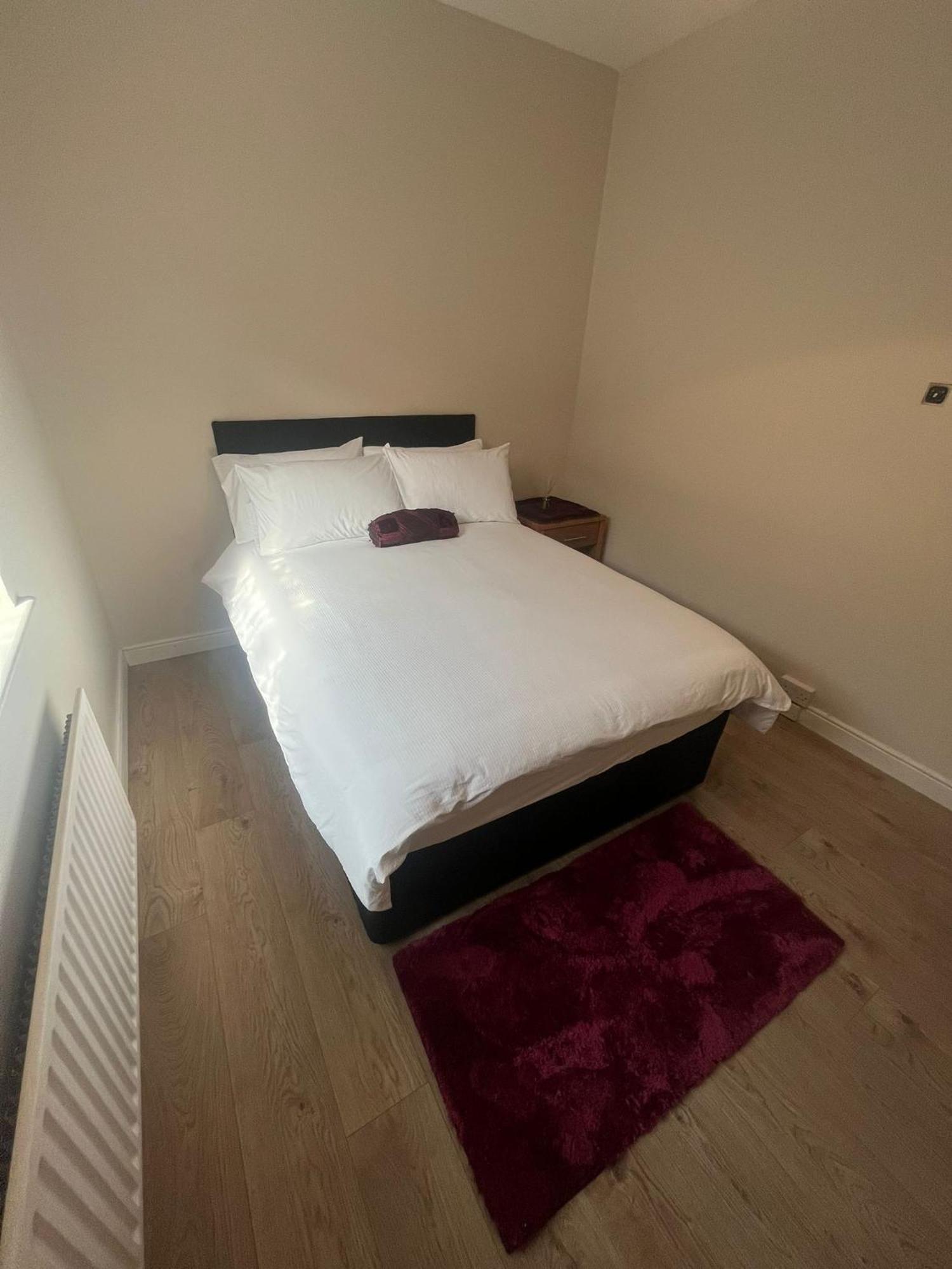 Yeats Lodge Self Catering Apartment And Bar Galway Eksteriør billede
