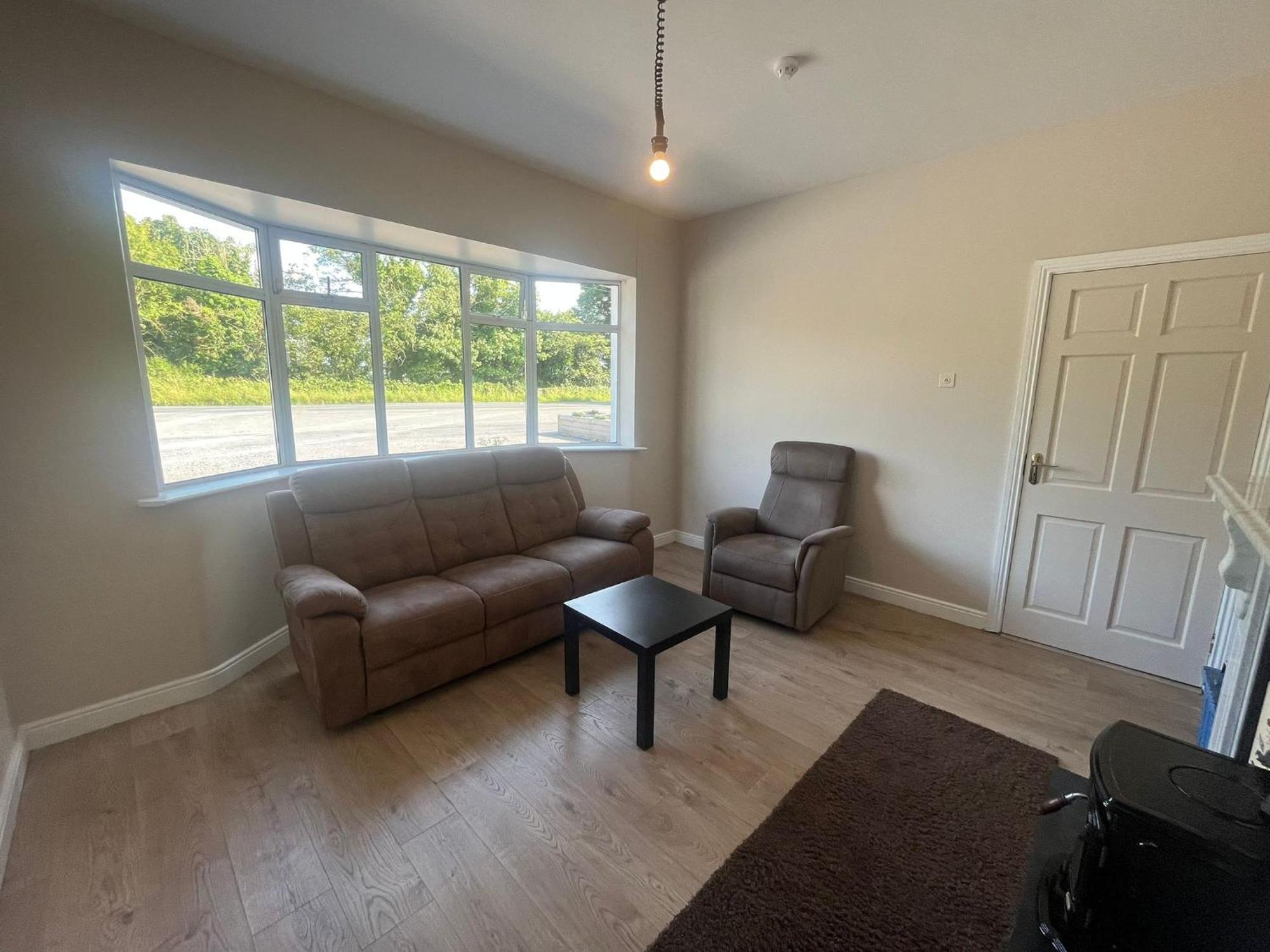 Yeats Lodge Self Catering Apartment And Bar Galway Eksteriør billede