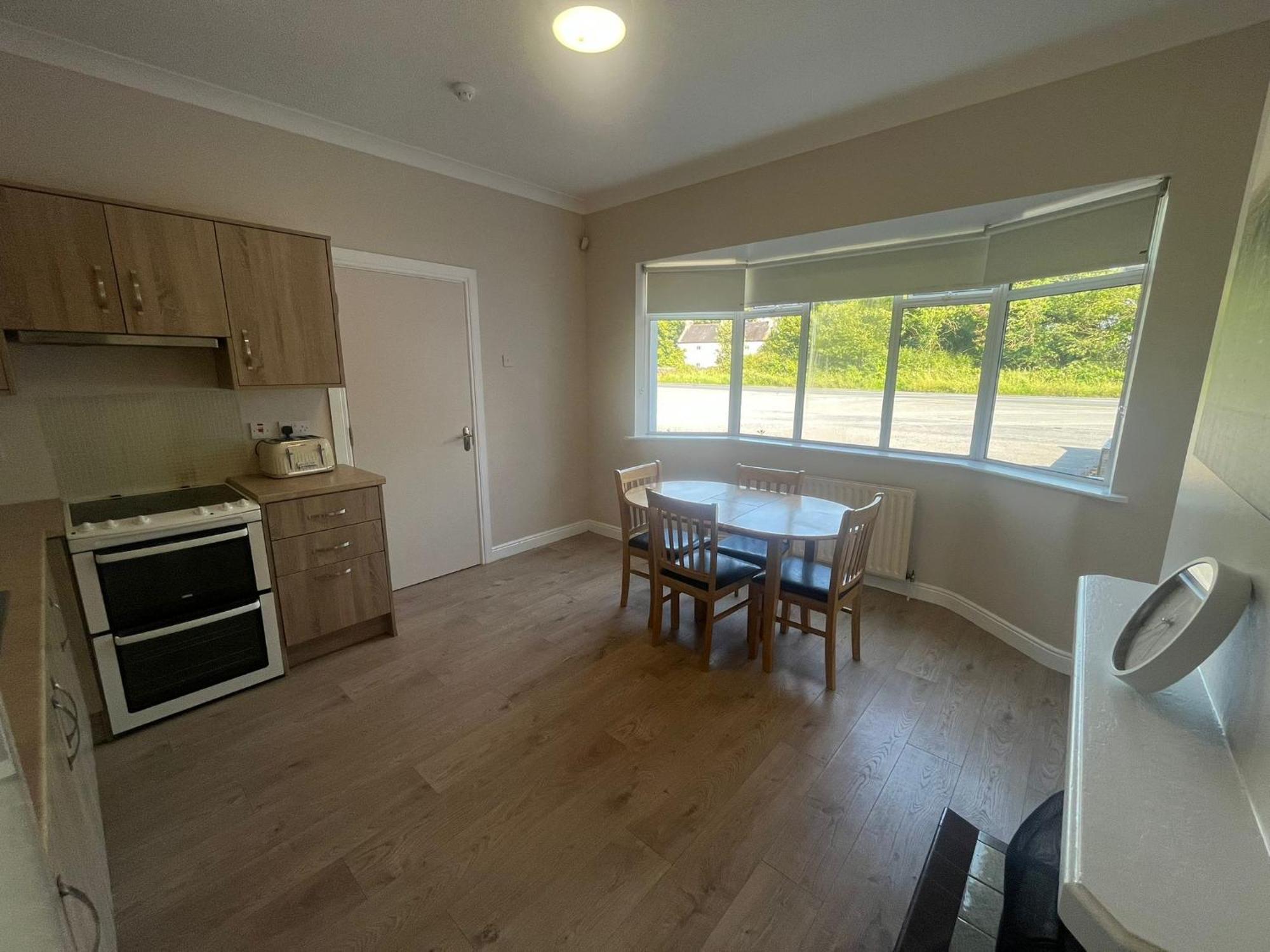 Yeats Lodge Self Catering Apartment And Bar Galway Eksteriør billede
